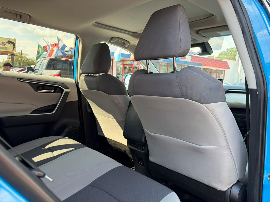 Toyota RAV4 XLE 2019