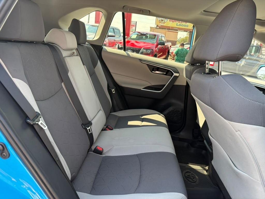 Toyota RAV4 XLE 2019