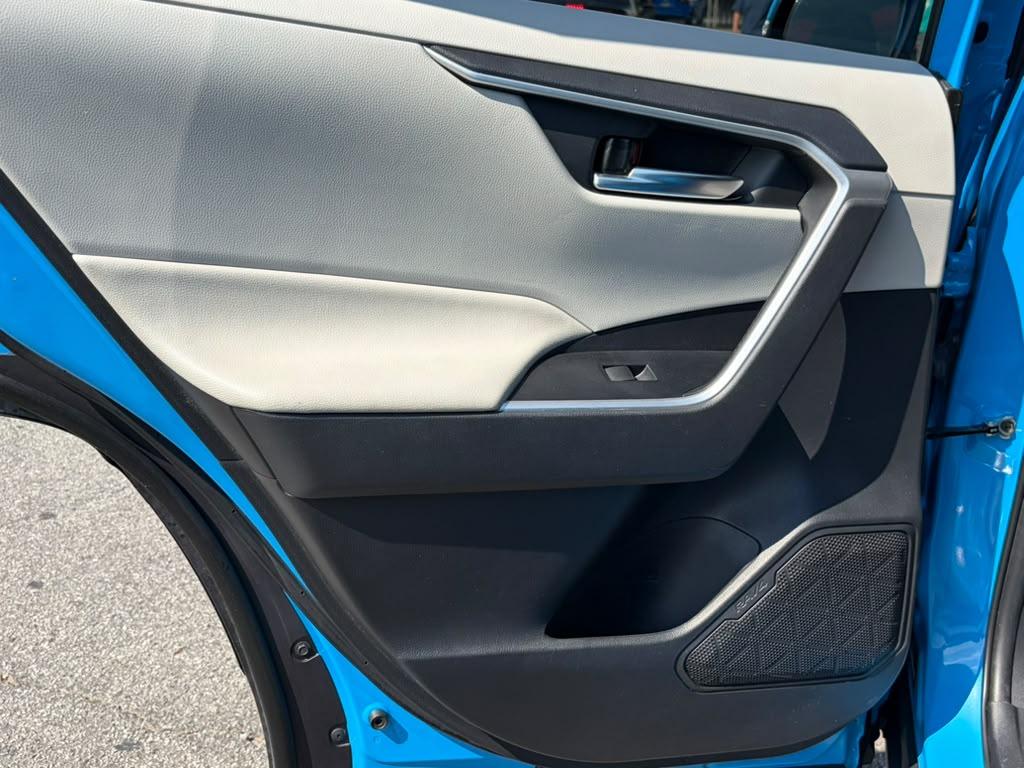 Toyota RAV4 XLE 2019