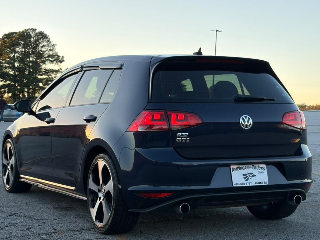 Volkswagen Golf GTI S 6A 4-Door 2017