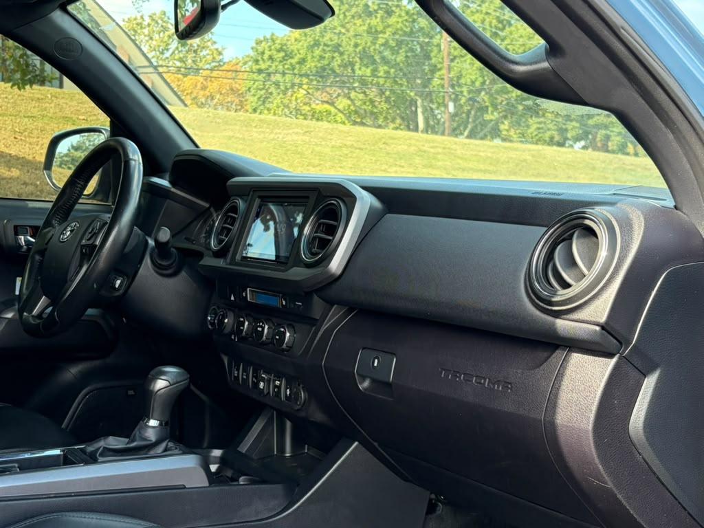 Toyota Tacoma SR5 Double Cab Long Bed V6 6AT 4WD 2019