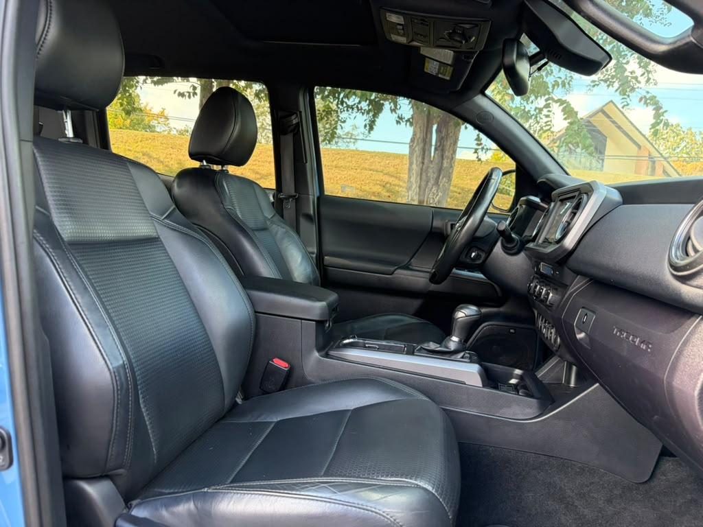 Toyota Tacoma SR5 Double Cab Long Bed V6 6AT 4WD 2019