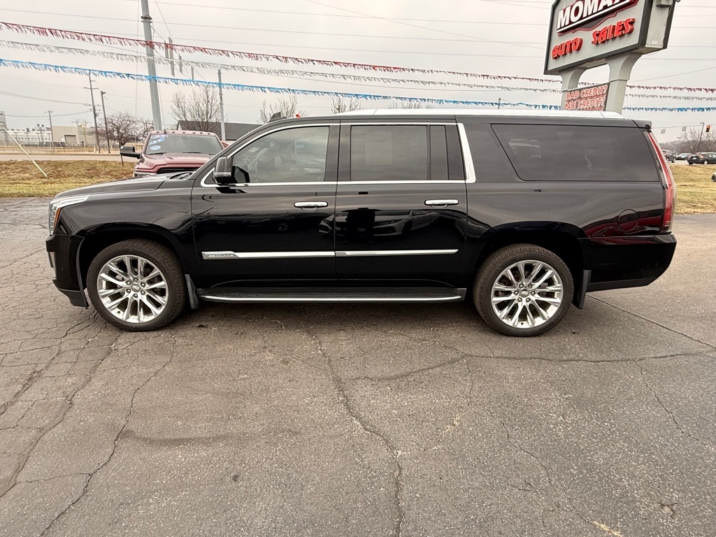Cadillac Escalade ESV Luxury 4WD 2017