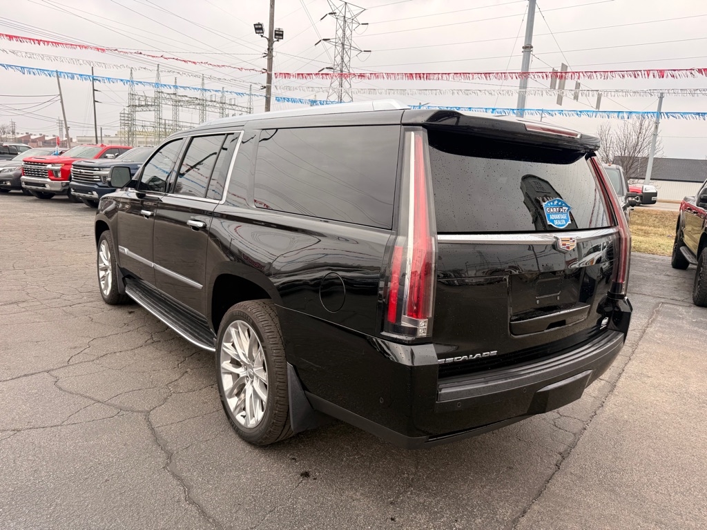 Cadillac Escalade ESV Luxury 4WD 2017