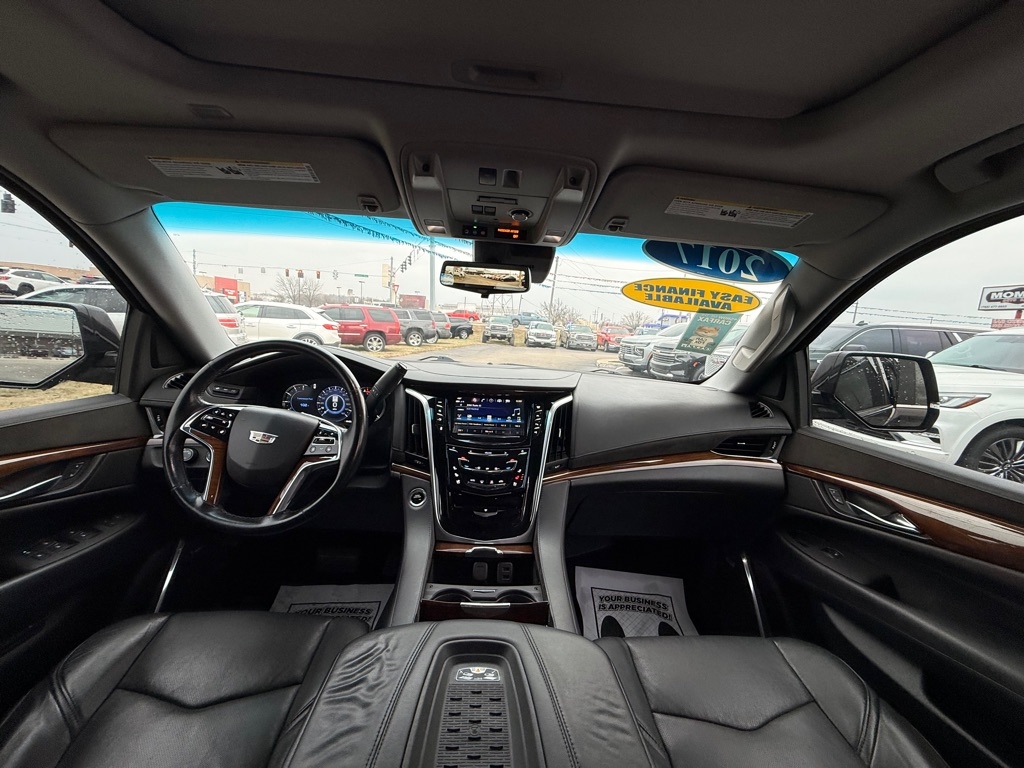 Cadillac Escalade ESV Luxury 4WD 2017