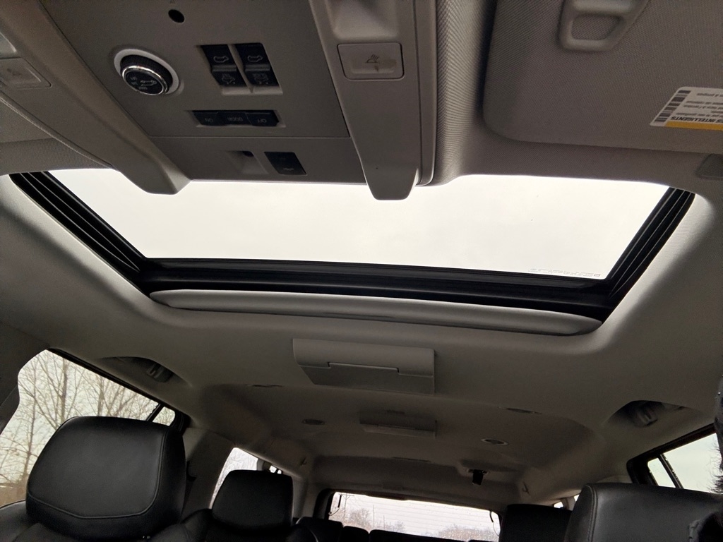 Cadillac Escalade ESV Luxury 4WD 2017