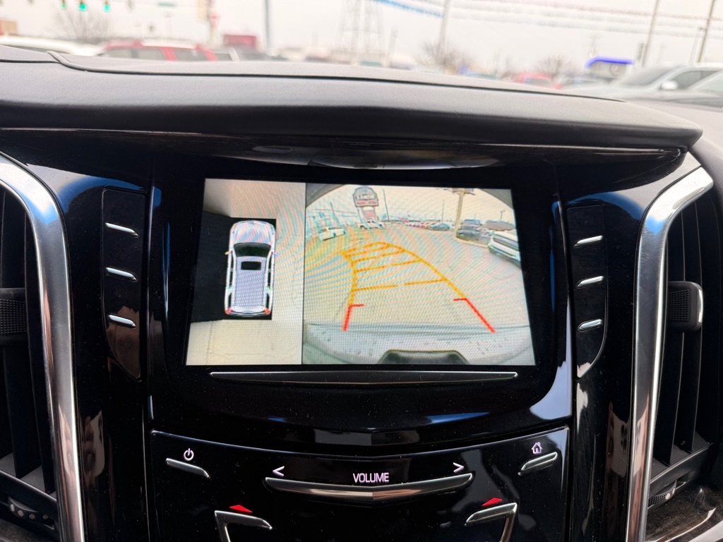 Cadillac Escalade ESV Platinum 4WD 2015