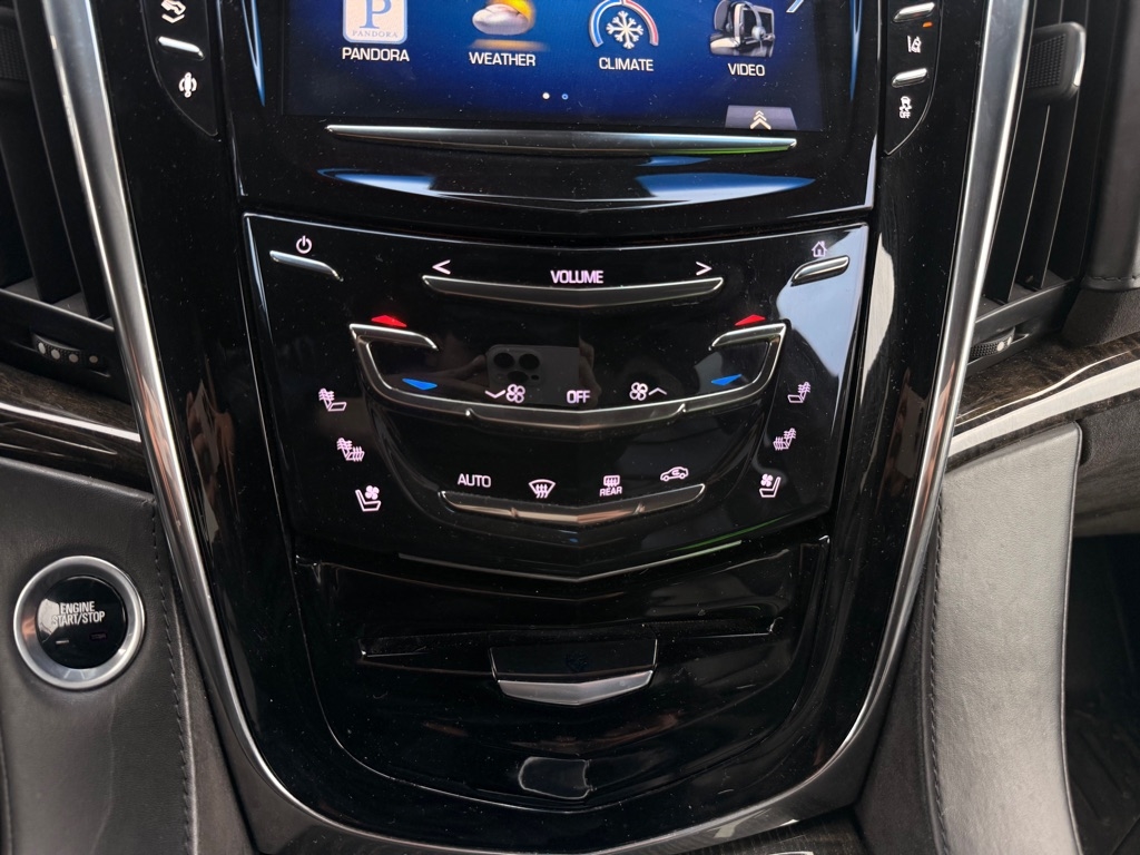 Cadillac Escalade ESV Platinum 4WD 2015