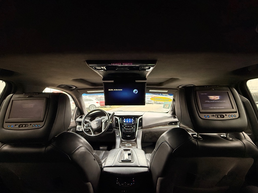 Cadillac Escalade ESV Platinum 4WD 2015