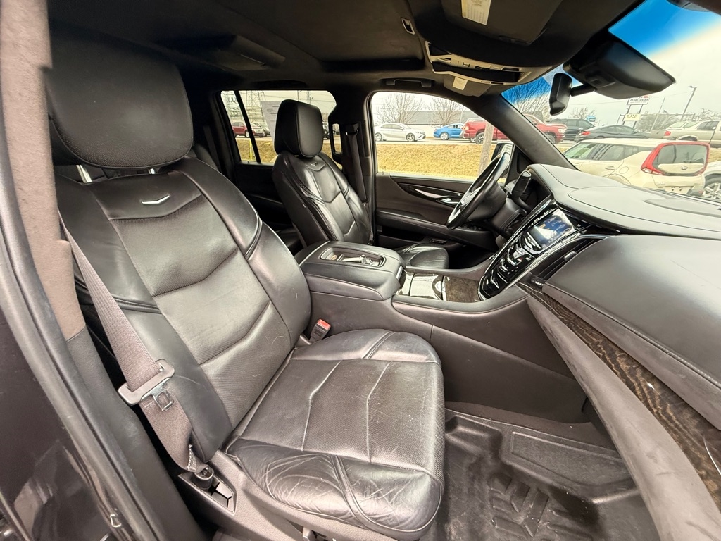 Cadillac Escalade ESV Platinum 4WD 2015