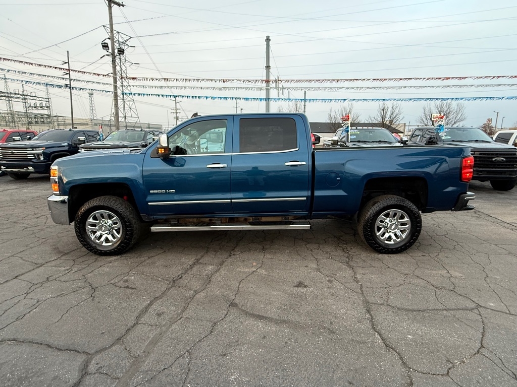 Chevrolet Silverado 3500HD LTZ Crew Cab 4WD 2019