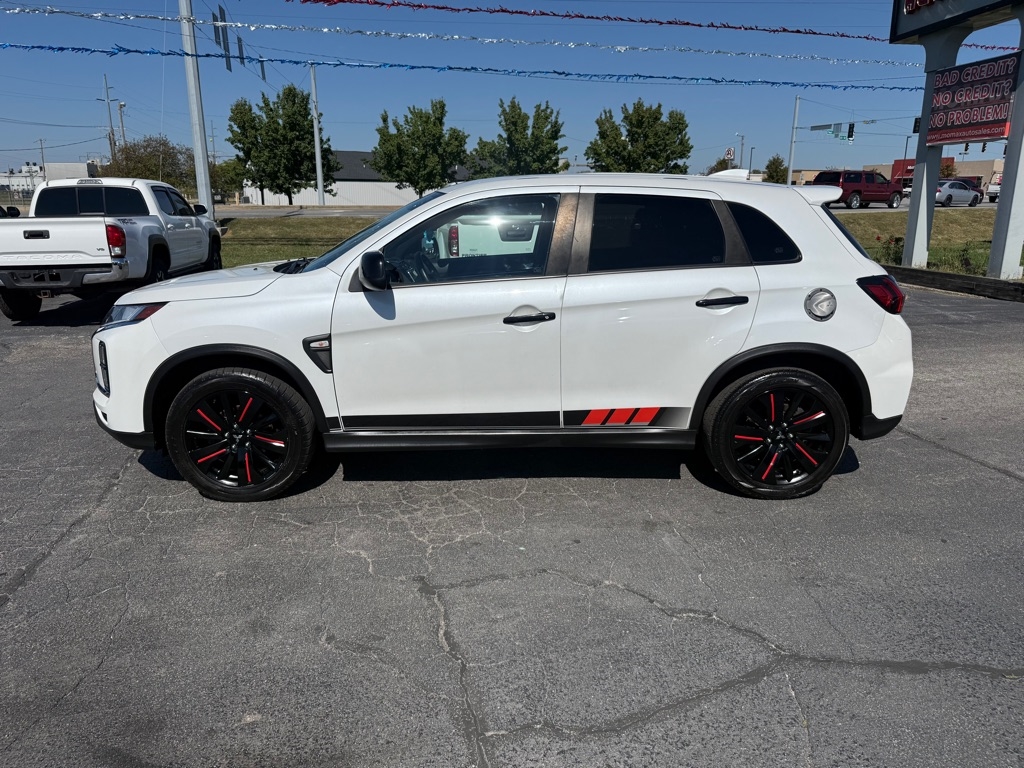 Mitsubishi Outlander Sport 2.0 ES CVT 2021 Mitsubishi Outlander Sport 2.0 ES CVT 2021