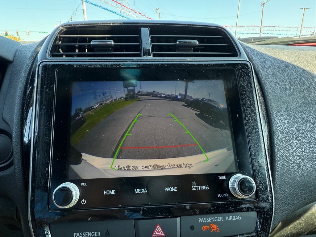 Mitsubishi Outlander Sport 2.0 ES CVT 2021 Mitsubishi Outlander Sport 2.0 ES CVT 2021