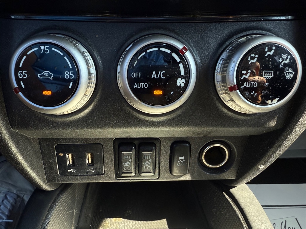 Mitsubishi Outlander Sport 2.0 ES CVT 2021 Mitsubishi Outlander Sport 2.0 ES CVT 2021