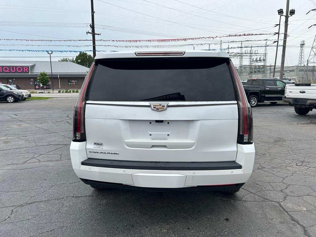 Cadillac Escalade Luxury 4WD 2018