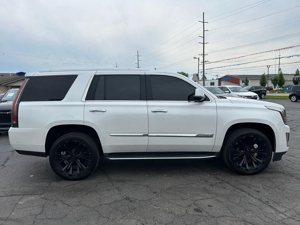 Cadillac Escalade Luxury 4WD 2018
