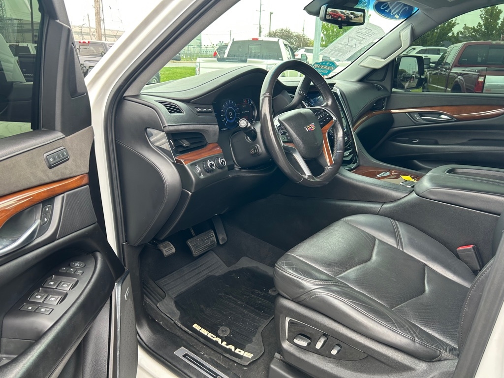 Cadillac Escalade Luxury 4WD 2018