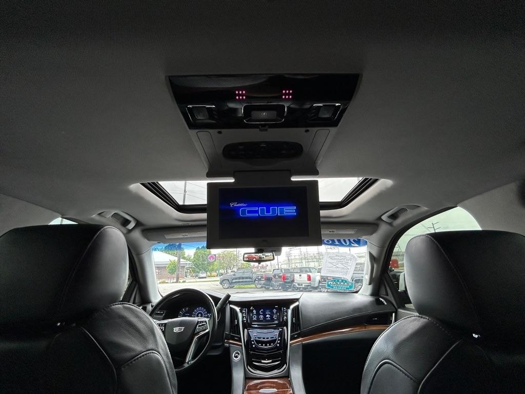 Cadillac Escalade Luxury 4WD 2018