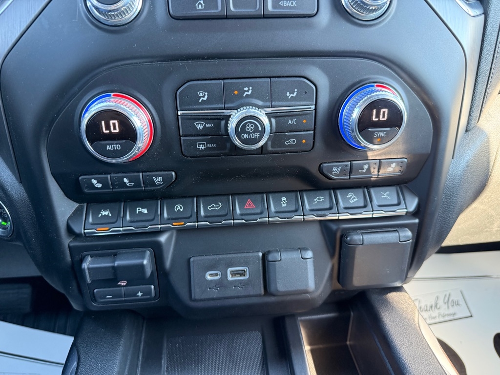 GMC Sierra 1500 Denali Crew Cab 4WD 2020 GMC Sierra 1500 Denali Crew Cab 4WD 2020