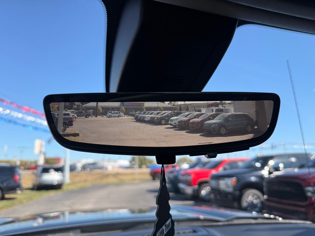 GMC Sierra 1500 Denali Crew Cab 4WD 2020 GMC Sierra 1500 Denali Crew Cab 4WD 2020