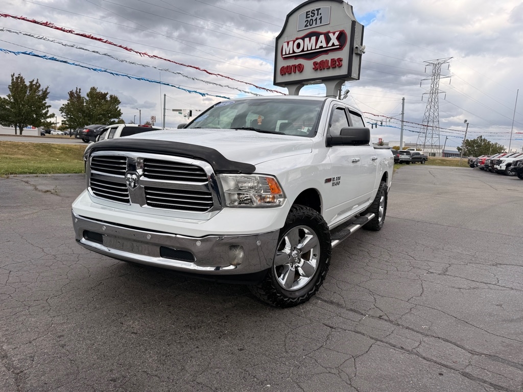 RAM 1500 SLT Crew Cab SWB 4WD 2016 RAM 1500 SLT Crew Cab SWB 4WD 2016