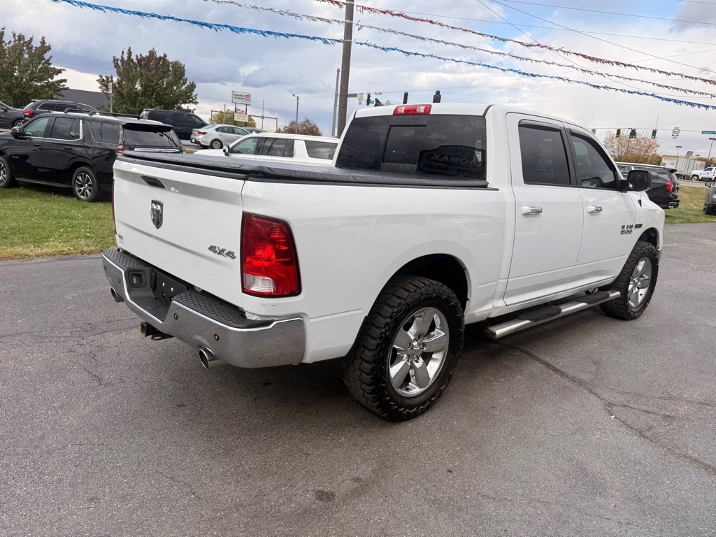 RAM 1500 SLT Crew Cab SWB 4WD 2016 RAM 1500 SLT Crew Cab SWB 4WD 2016