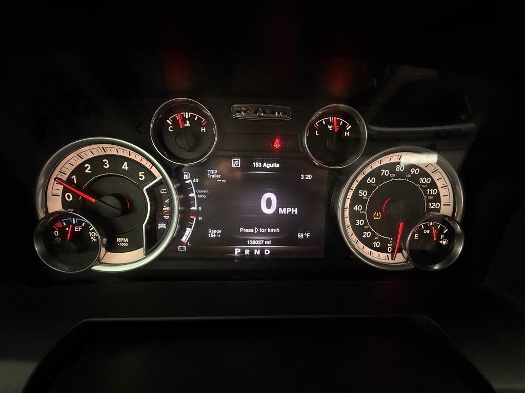 RAM 1500 SLT Crew Cab SWB 4WD 2016 RAM 1500 SLT Crew Cab SWB 4WD 2016