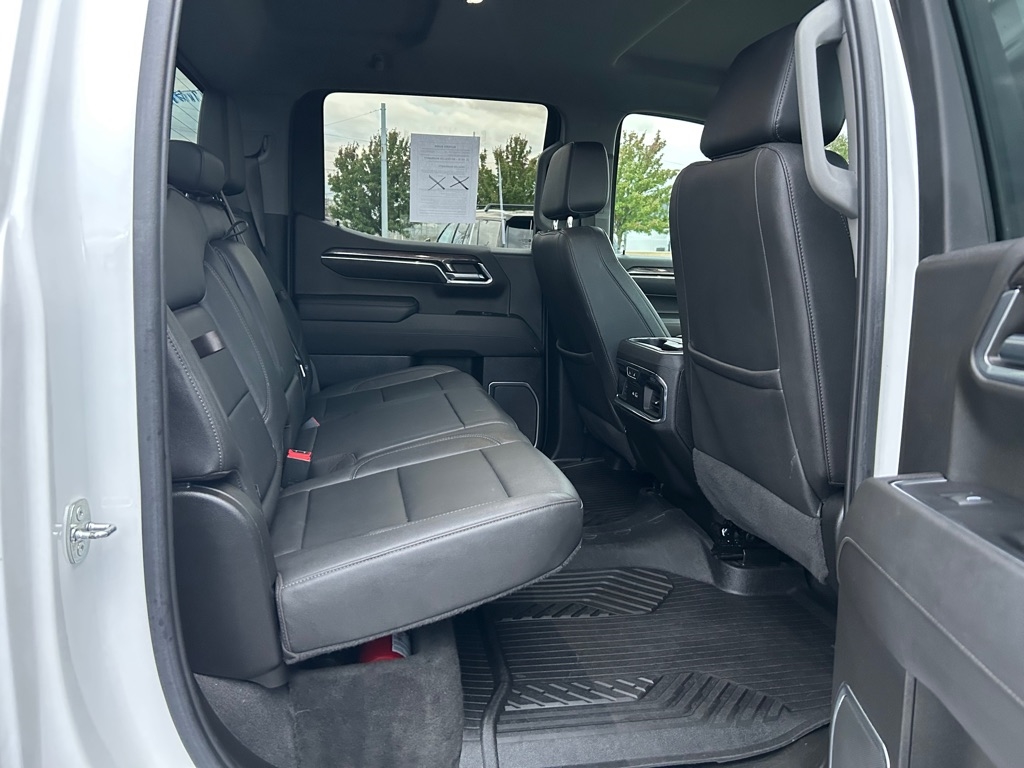 Chevrolet Silverado 1500 LTZ Crew Cab 4WD 2023 Chevrolet Silverado 1500 LTZ Crew Cab 4WD 2023