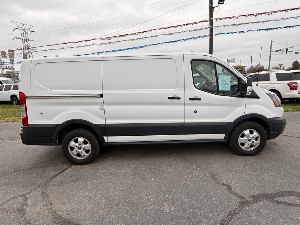 Ford Transit 250 Van Low Roof w/Sliding Pass. 130-in. WB 2019 Ford Transit 250 Van Low Roof w/Sliding Pass. 130-in. WB 2019