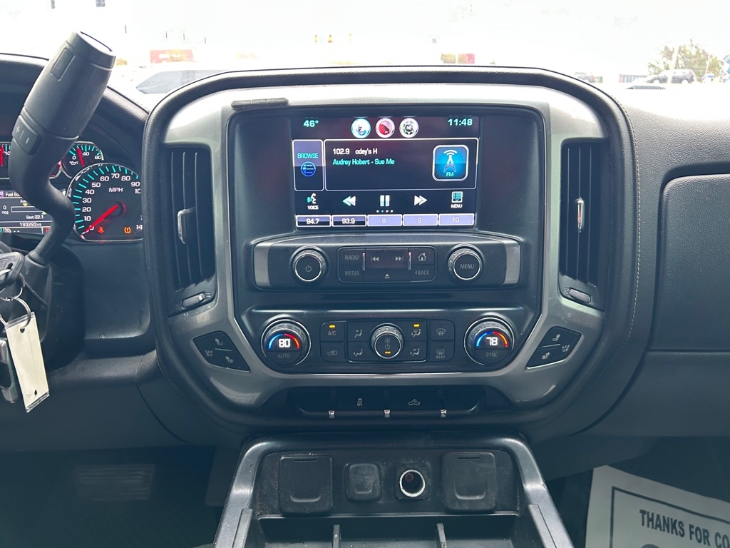 Chevrolet Silverado 1500 LTZ Crew Cab 4WD 2015 Chevrolet Silverado 1500 LTZ Crew Cab 4WD 2015