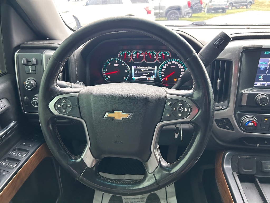 Chevrolet Silverado 1500 LTZ Crew Cab 4WD 2015 Chevrolet Silverado 1500 LTZ Crew Cab 4WD 2015