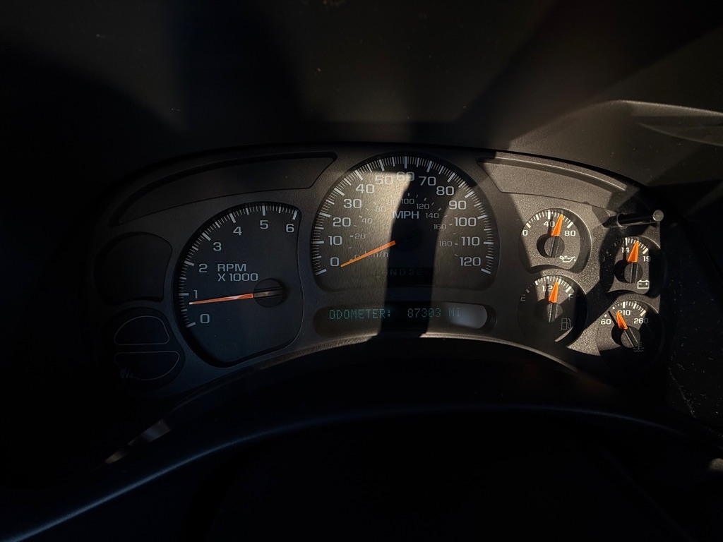 Chevrolet Silverado 1500 LS Long Bed 2WD 2003