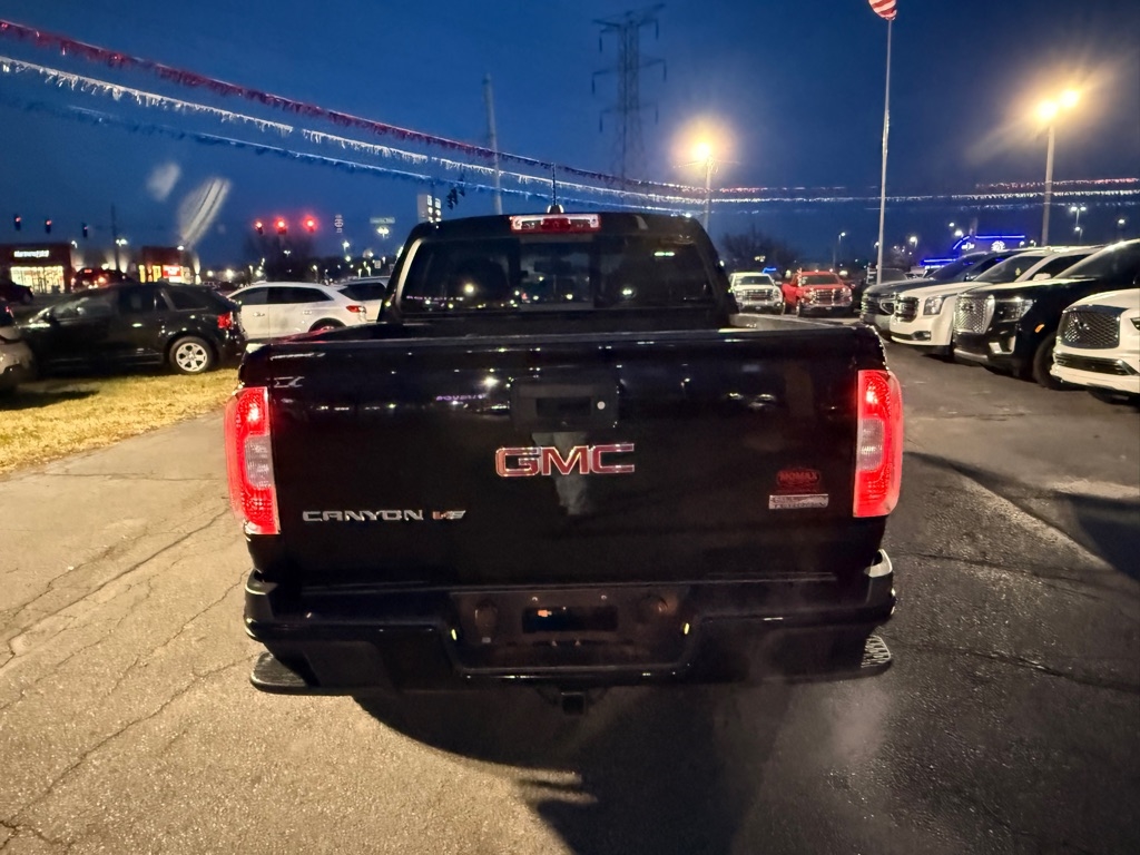 GMC Canyon All Terrain Crew Cab w/Cloth Long Box 4WD 2019