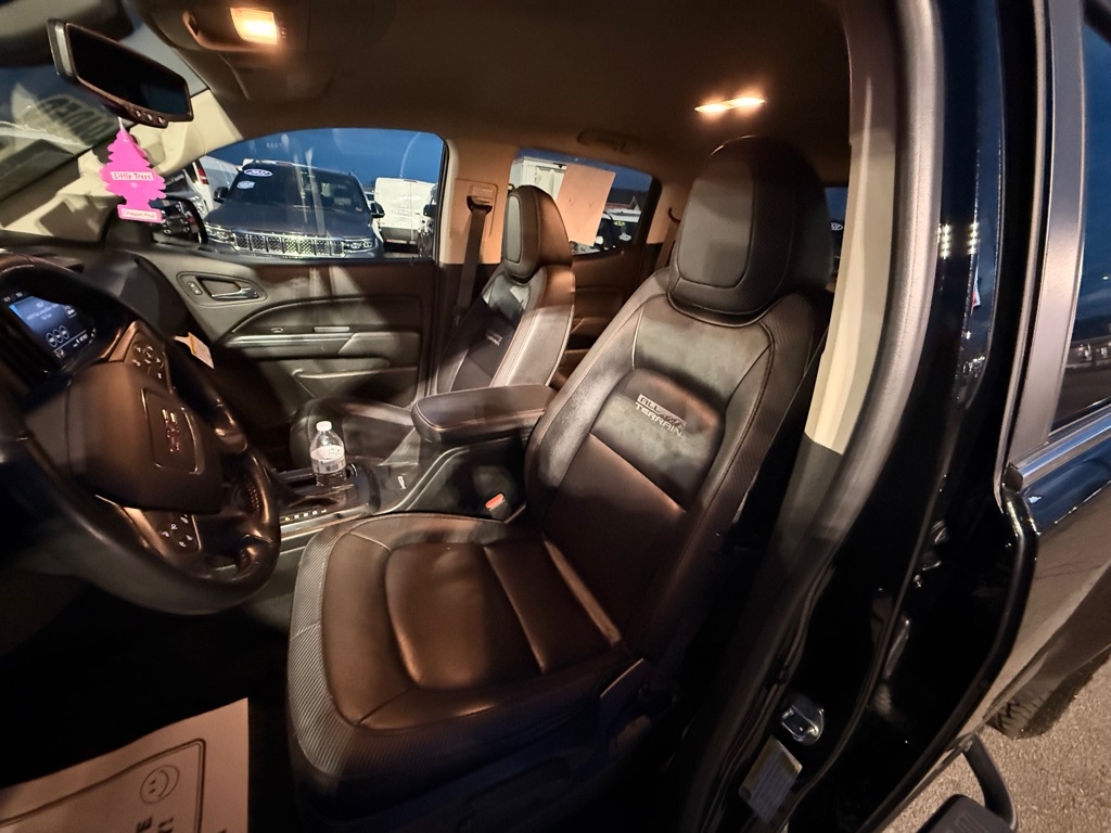 GMC Canyon All Terrain Crew Cab w/Cloth Long Box 4WD 2019