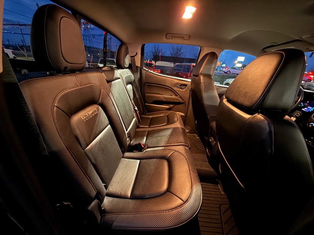 GMC Canyon All Terrain Crew Cab w/Cloth Long Box 4WD 2019