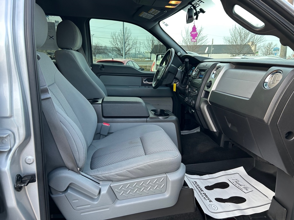 Ford F-150 XL SuperCrew 5.5-ft. Bed 4WD 2013