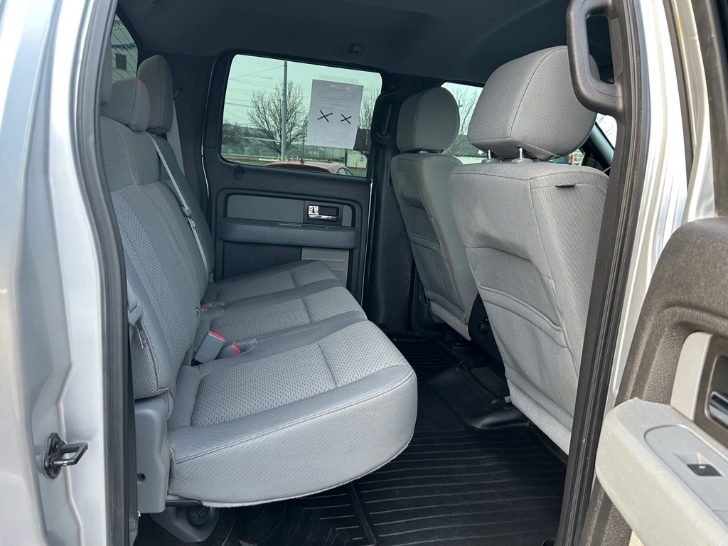 Ford F-150 XL SuperCrew 5.5-ft. Bed 4WD 2013