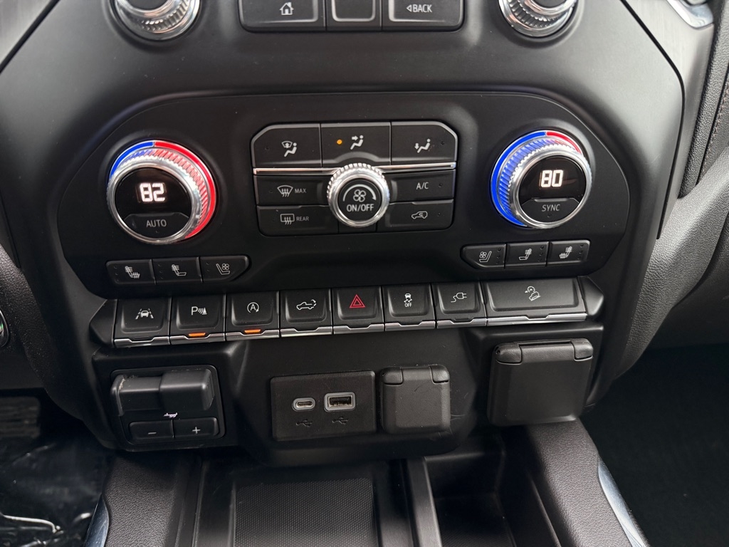 GMC Sierra 1500 AT4 Crew Cab Long Box 4WD 2020