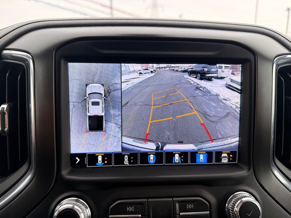 GMC Sierra 1500 AT4 Crew Cab Long Box 4WD 2020