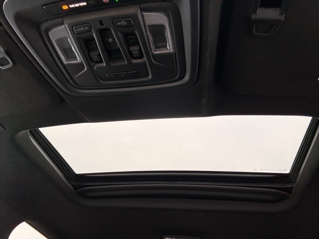 GMC Sierra 1500 AT4 Crew Cab Long Box 4WD 2020