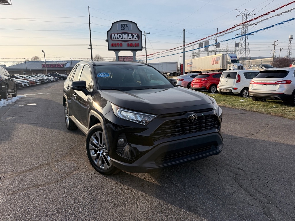 Toyota RAV4 XLE Premium 2021
