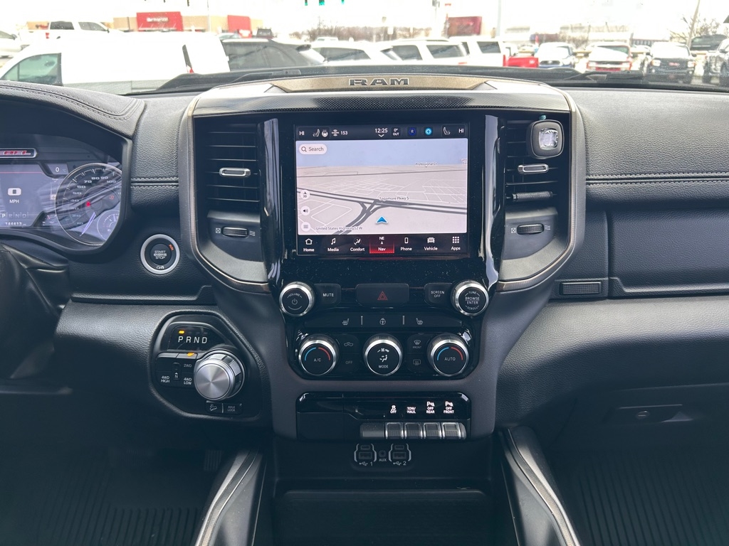 RAM 1500 Rebel Crew Cab SB 4WD 2022