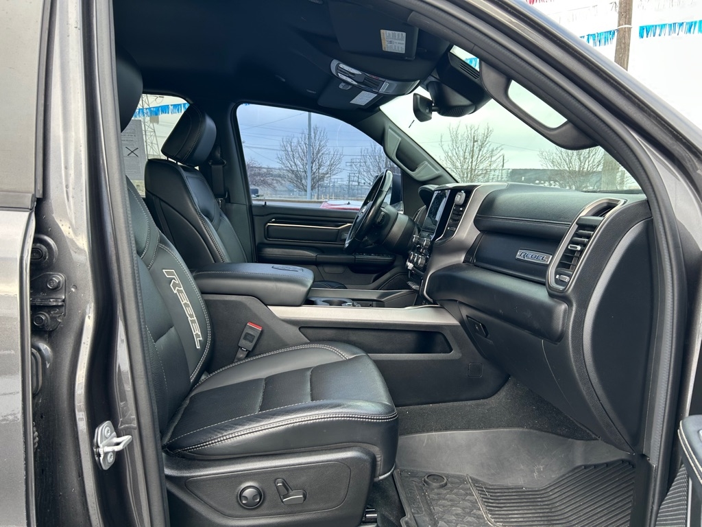 RAM 1500 Rebel Crew Cab SB 4WD 2022
