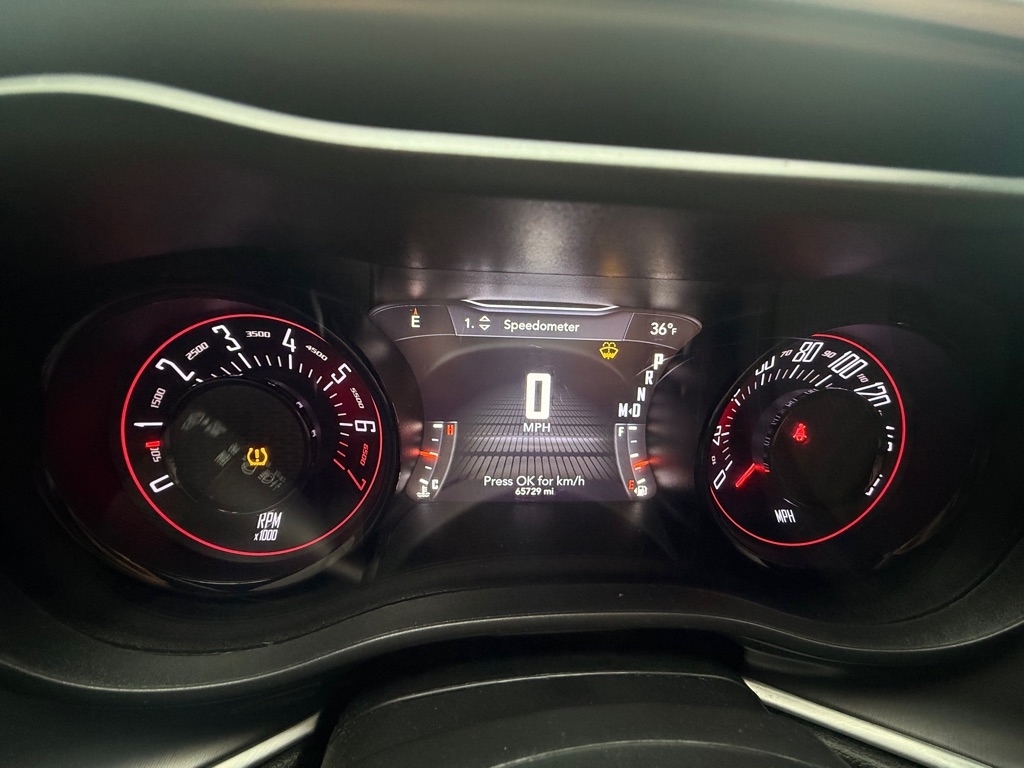 Dodge Challenger SXT 2020