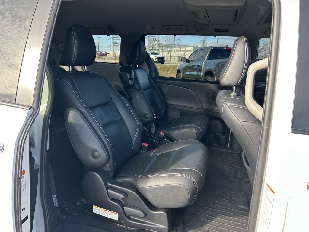 Toyota Sienna SE 8-Passenger 2020
