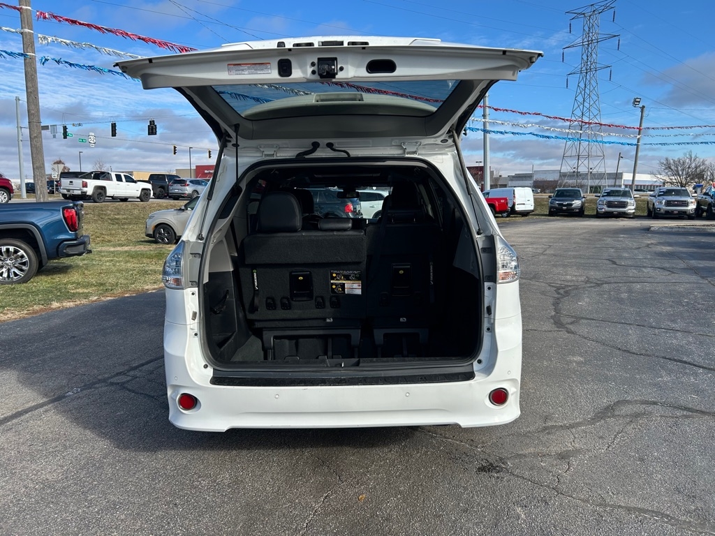 Toyota Sienna SE 8-Passenger 2020