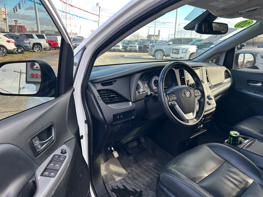 Toyota Sienna SE 8-Passenger 2020