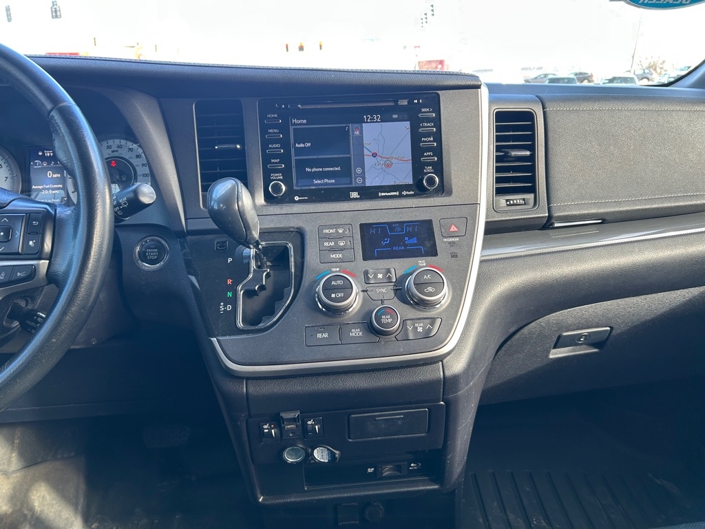 Toyota Sienna SE 8-Passenger 2020