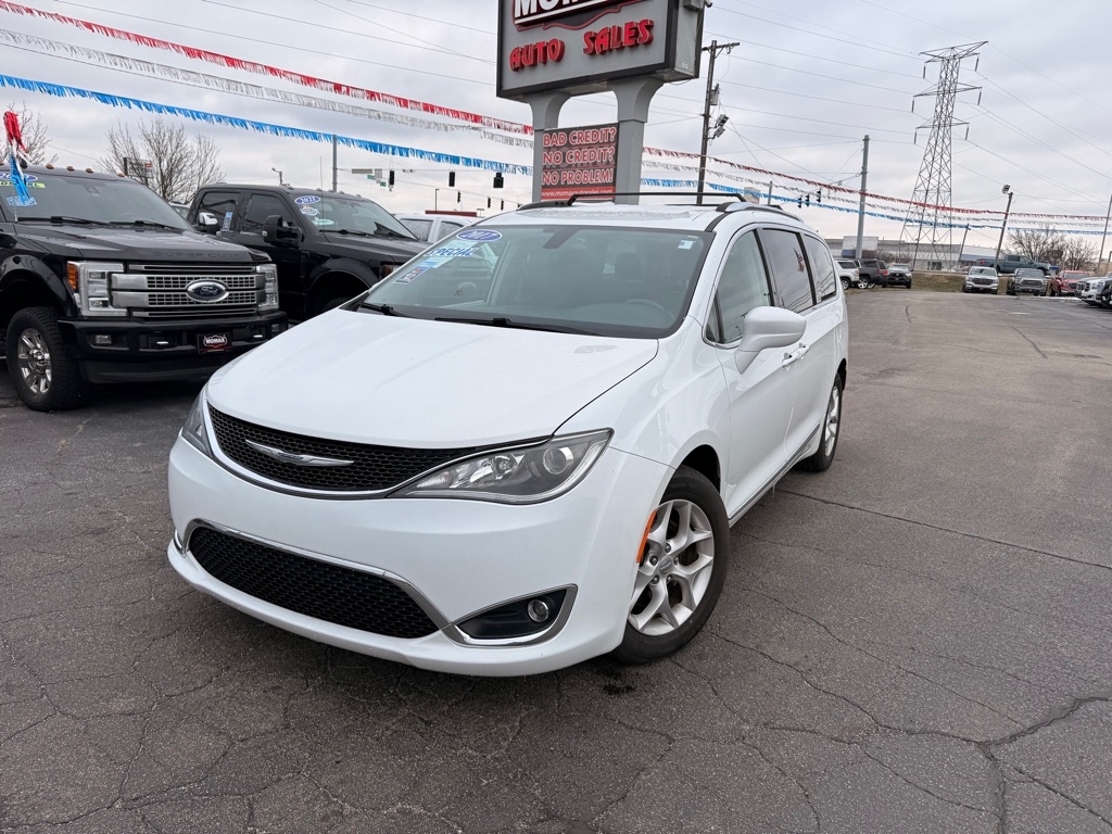 Chrysler Pacifica Touring-L Plus 2017