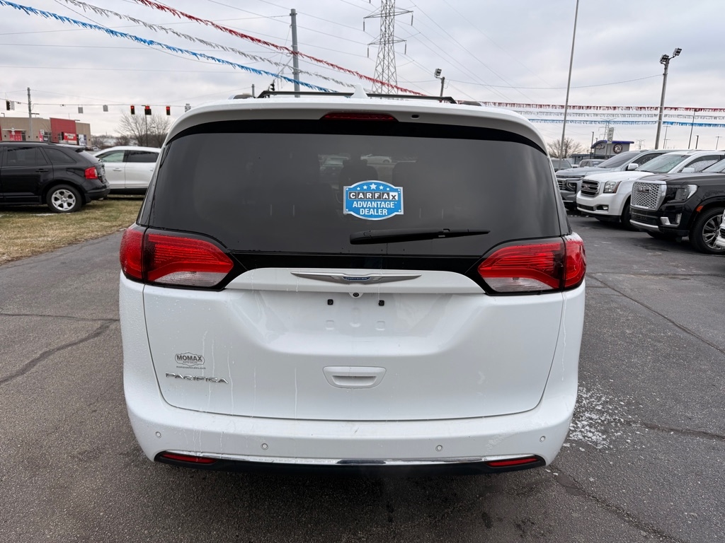 Chrysler Pacifica Touring-L Plus 2017